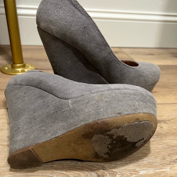 Steve Madden wedges - Picture 2 of 2